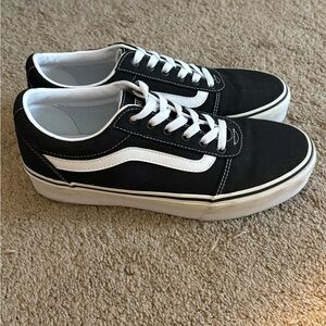 Vans Women’s Black and White Ward Platform